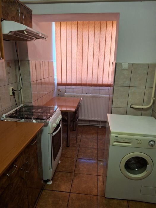 Inchiriez pe termen lung ,microapartament .