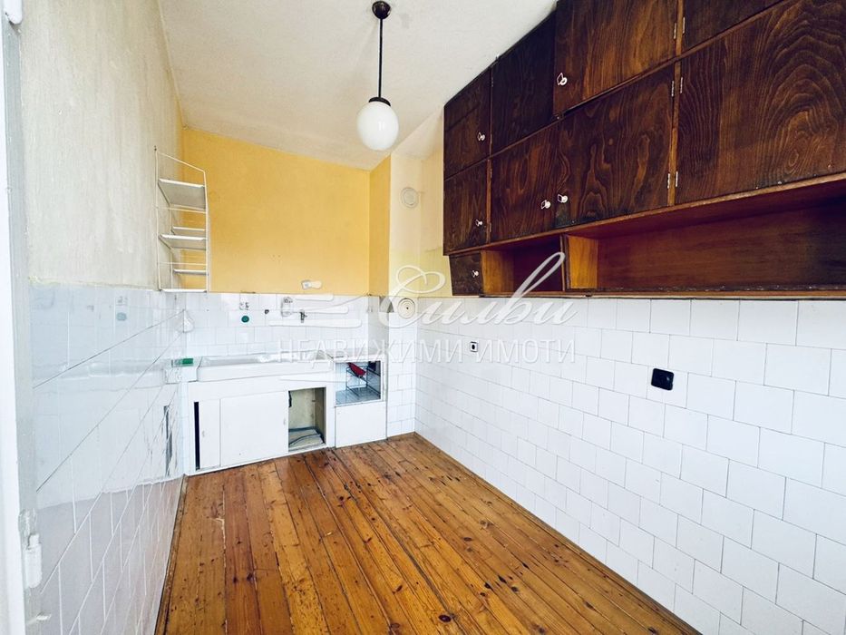 Продава се Многостаен апартамент в Шумен, Математическа гимназия - 110 кв.м за 719 €/кв.м - Снимка #3