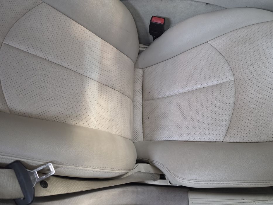 Салон Мерцедес W211 седан кожен бежов Mercedes E class w211 седалки