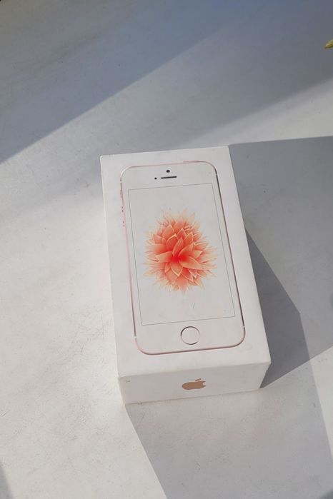 Продам iPhone SE, Rose Gold, 32 GB