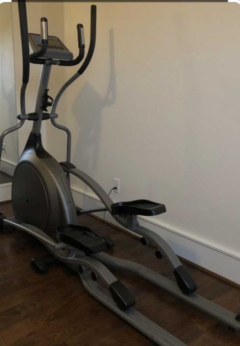 Професионален, елиптичен кростренажор Vision Fitness X6200 HRT