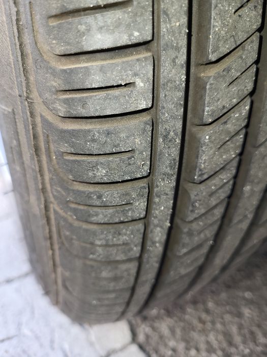 Rulota Beyerland vitesse 3,80/2. Telescoape și aer condiționat.