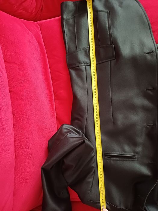Costum elegant barbati