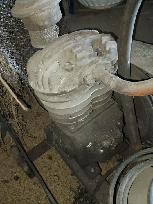 Продам компрессор с рессивером.