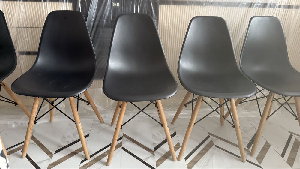 Продам Стол и 6 стульев