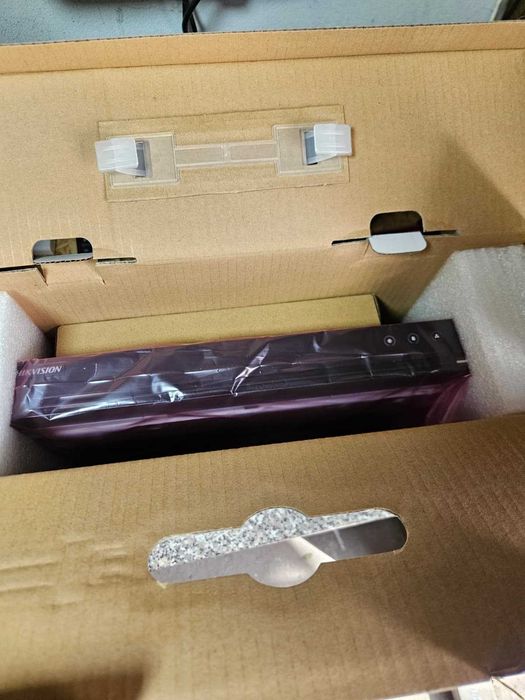 DVR Hikvision IDS-7208HUHI-m2/s nou