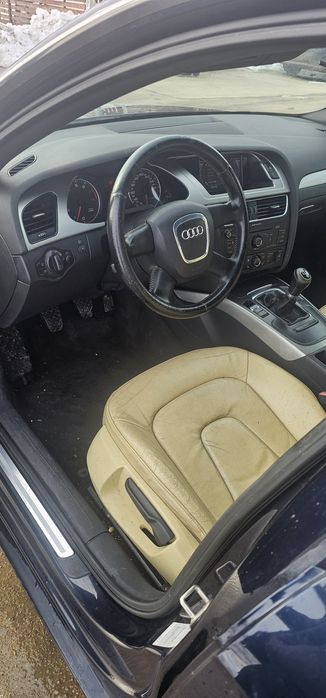 Dezmembrez/Dezmembrari Audi A4 B8 1.8 TFSI  Motor Bara  Capota Aripii