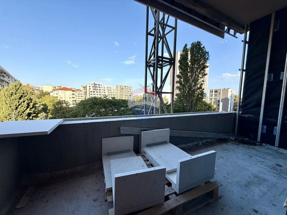 Продава се Тристаен апартамент в Варна, Чайка - 89 кв.м за 2809 €/кв.м - Снимка #8