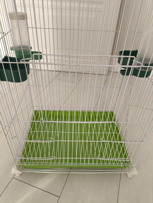 Продам клетку для попугая