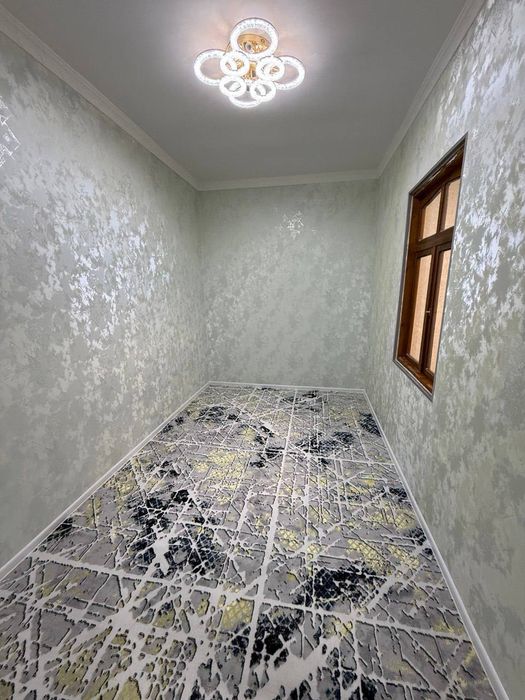 2 хонали килинган 3 каватда жойлашган квартира сотилади. 5 каватли янг