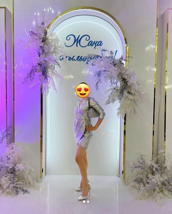 Продам платье красивое