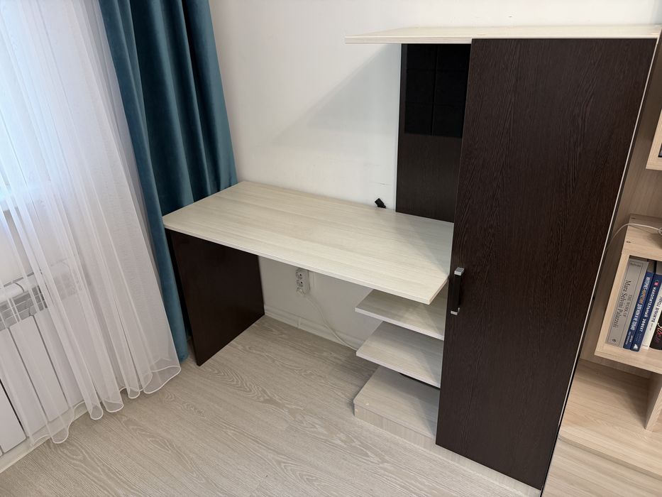 Продам компьютерный стол