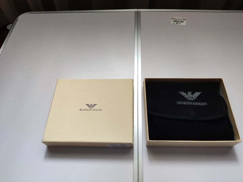 Кожаное  портмоне .