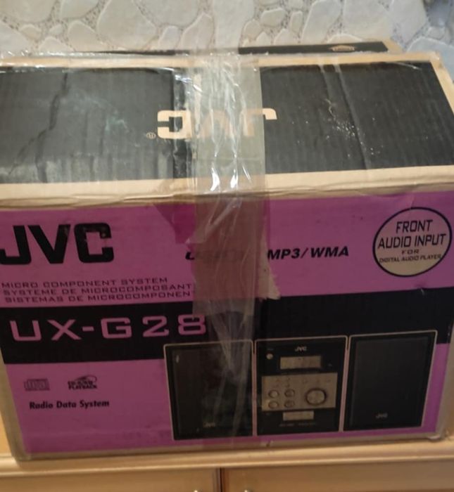 Ретро JVC музикална уредба*СD* MP3* Радио* Нова