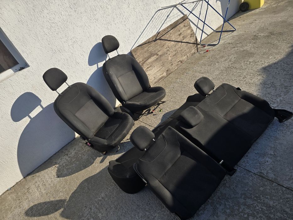 Scaune Banchete Dacia Duster 2011 2017 set complet