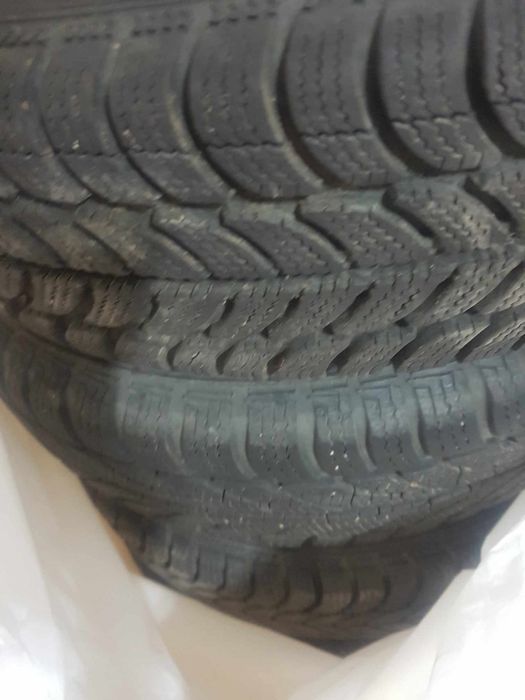 Продават се 4бр зимни гуми
