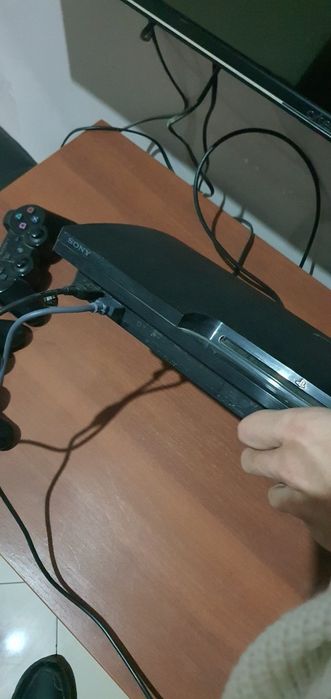 PS 3 sotiladi ishlashida muamo yoq 2 ta pult