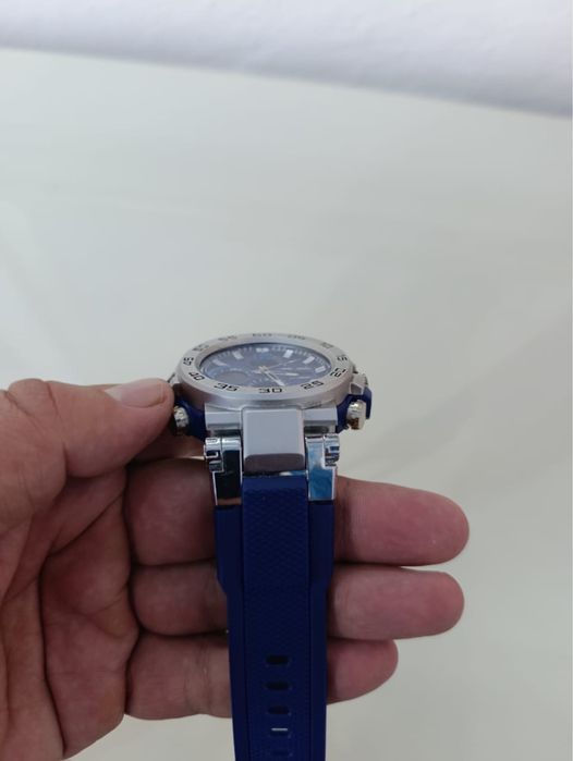 Продам часы мужские