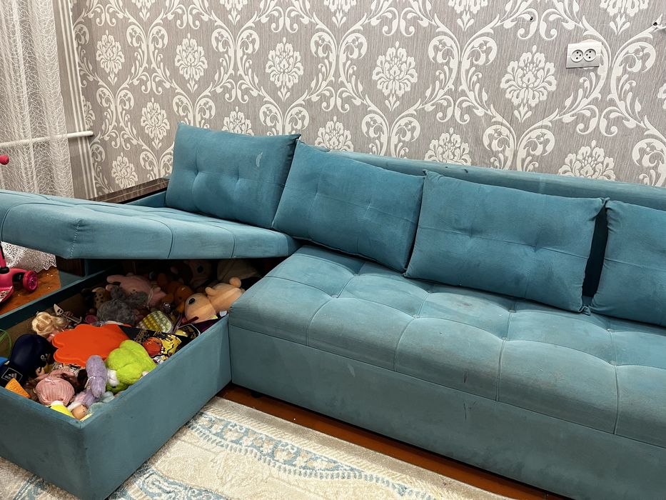 Продам диван в хорошем состоянии