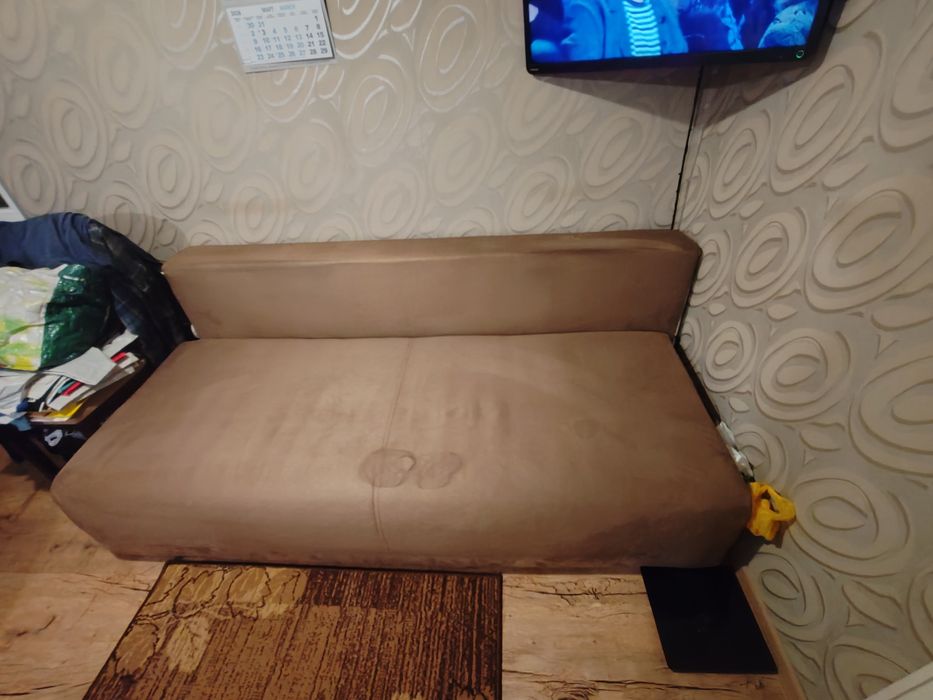 Разтегателен диван