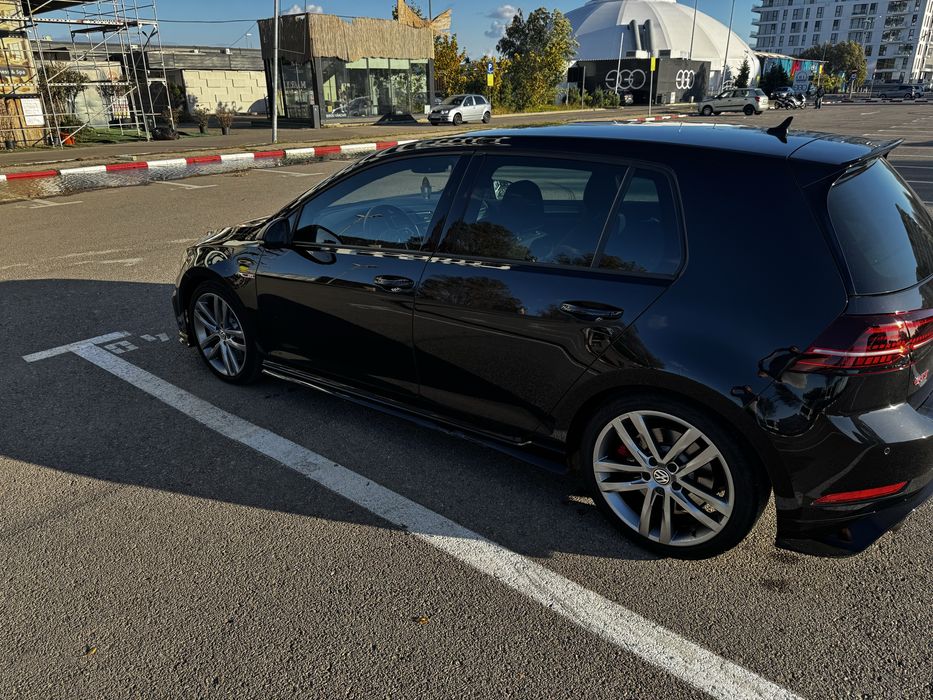 Vănd/Schimb Golf VII 7.5 GTI TCR