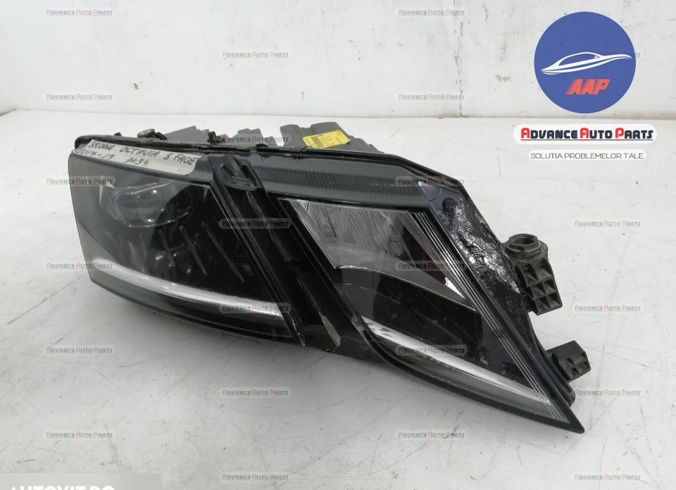 Десен фар пълен LED оригинален Шкода Октавия / Skoda Octavia 3 [фейсли