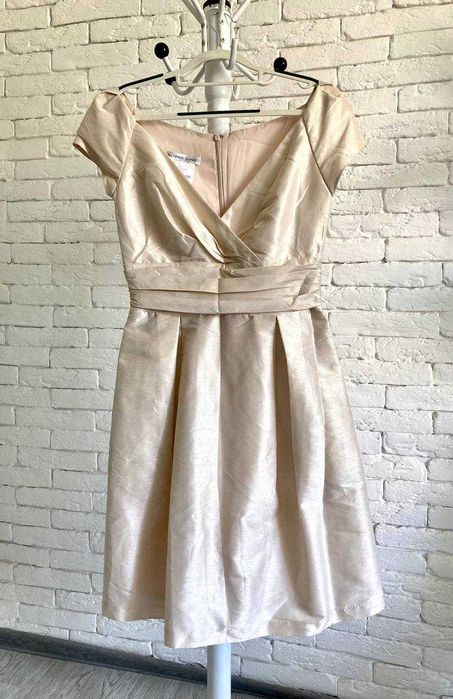 Коктейльное платье Alfred Sung цвета шампанского на торжество, скидка!