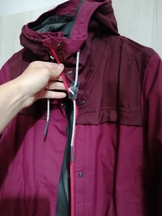 Geaca damă Forclaz Decathlon impermeabilă, anti vânt, toamna primavara