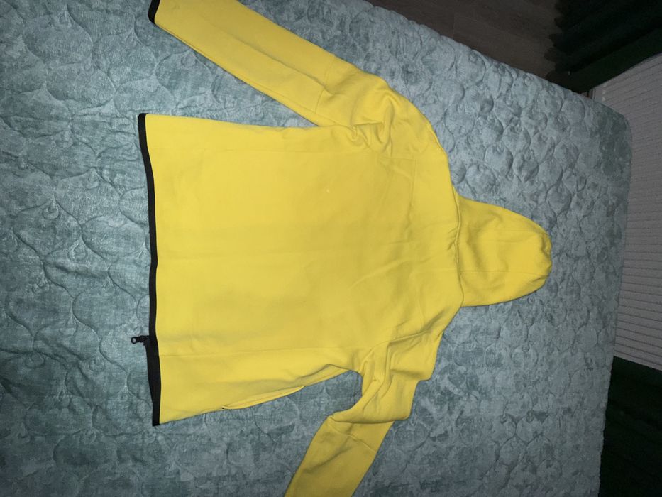 Vand bluza nike tech