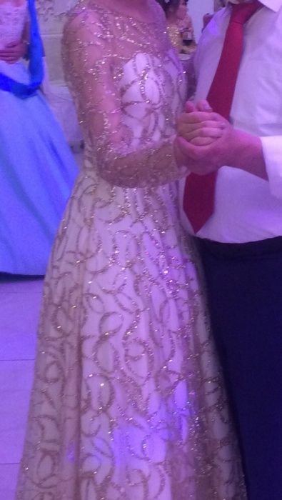 Платье  нарядное