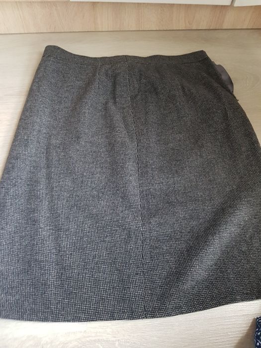 Продам шерстяной материала 2ку