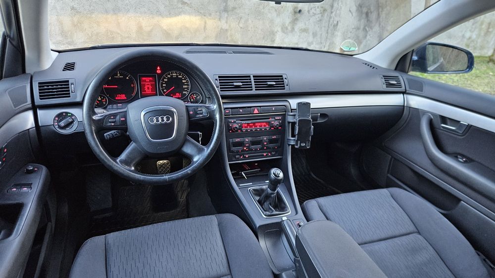 Audi A4 Avant B7 2.0 TDI 140 CP — Xenon-
