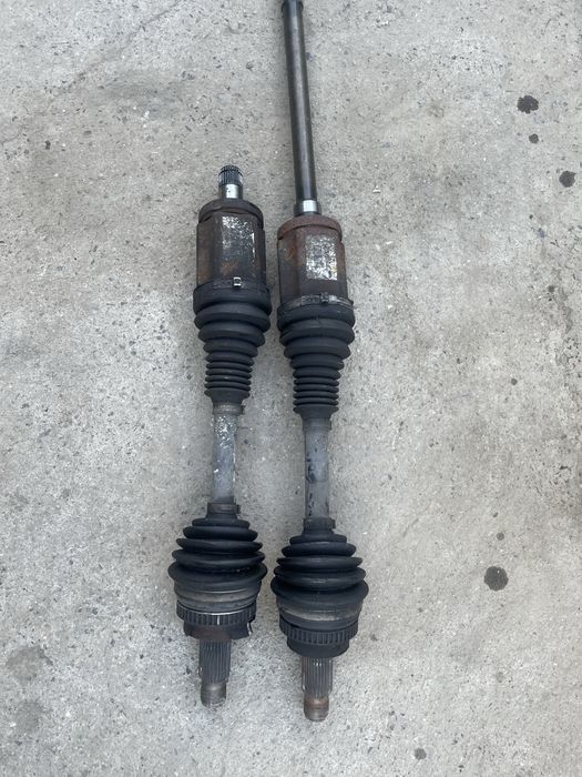 Предни полуоски БМВ Е90/ Е91/ Е92 (poluoski bmw e90)