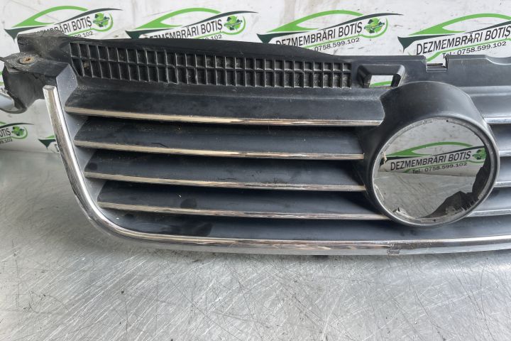Grila bara fata centru 3B0853651L / 3B0 853 651L Volkswagen VW Passat