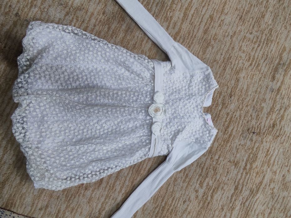 Продам нарядные платья