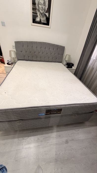 Vând pat matrimonial