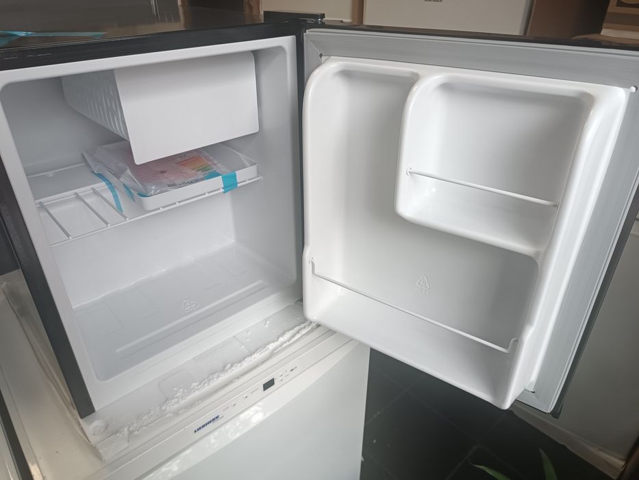 Хладилник MUHLER мини бар с камера