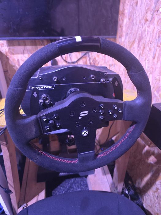 Fanatec clubsport v2.5 + волан + педали