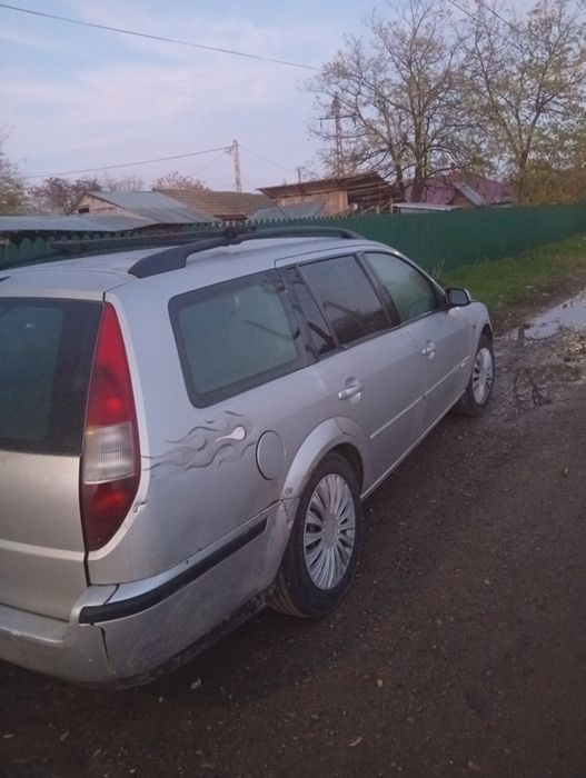 Vând schimb Ford an 2002 motor 2 dizel