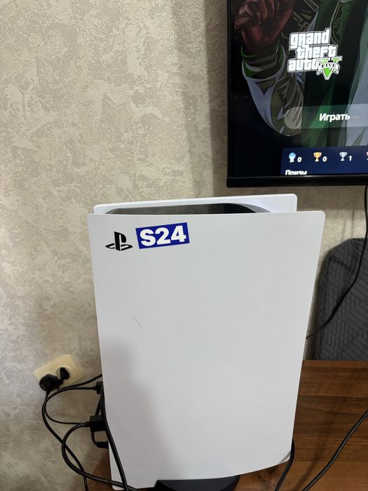 Продам PlayStation 5