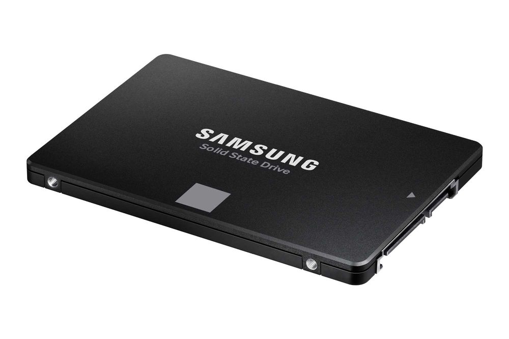 Нов Samsung 870 EVO 4TB SSD SATA 2.5" - 3 г. гаранция, налични 4 бр.