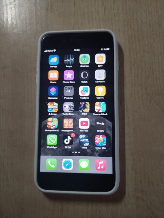 Продам айфон 8плюс