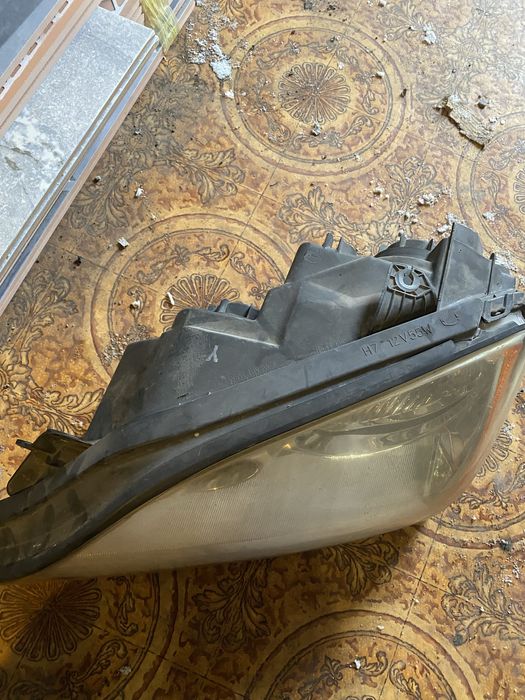 Продам фару лев кия соренто