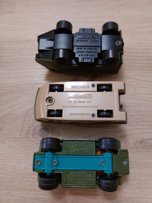 Модели на колички мачбокс 
matchbox Made in England