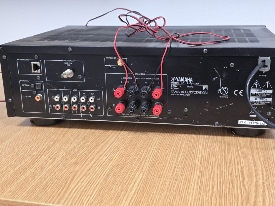 Amplificator Yamaha R-N402D cu boxe JVC