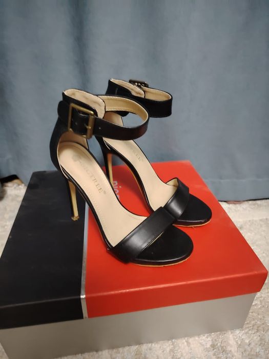 Продам туфли - босоножки