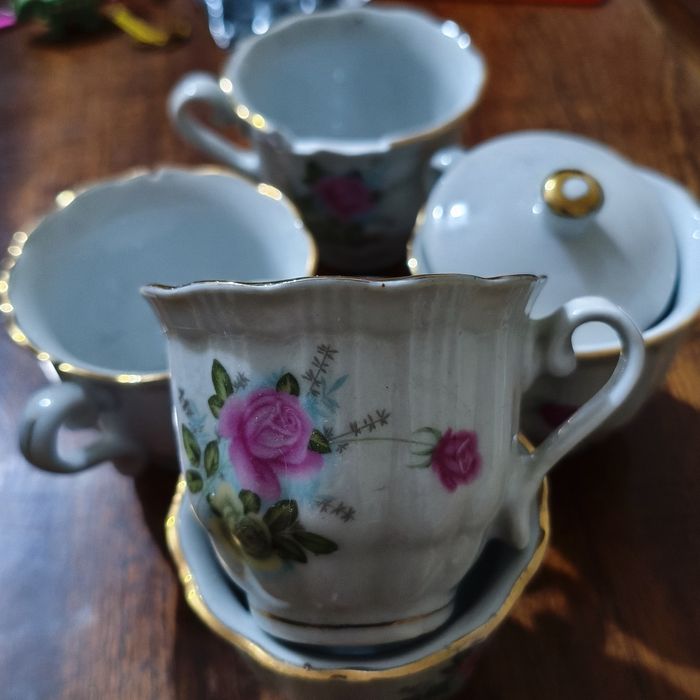 Отдам посуду за шоколадку