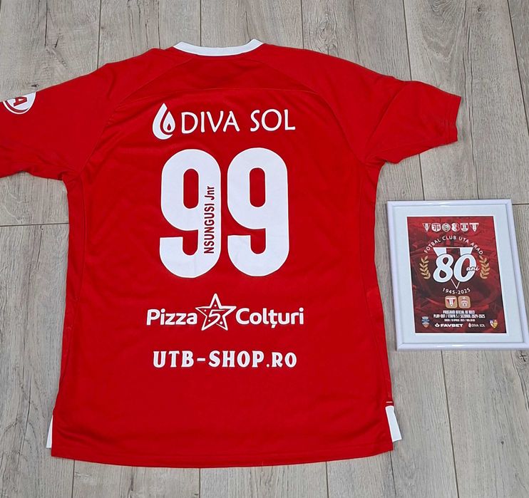 vand tricou de joc UTA ARAD , de la aniversarea a 80 de ani al clubului.