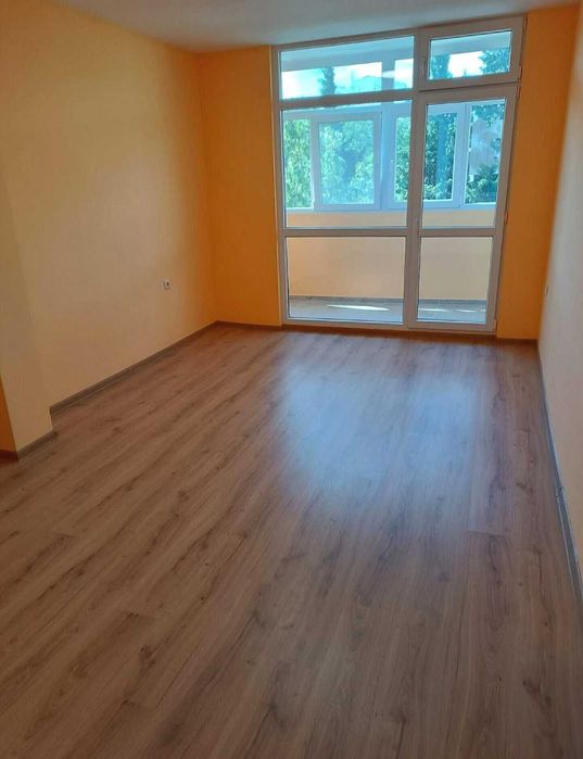 Тристаен апартамент в кв.Три Чучура юг