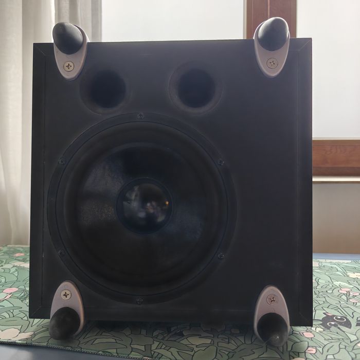 KEF PSW 2000 - активен субуфер